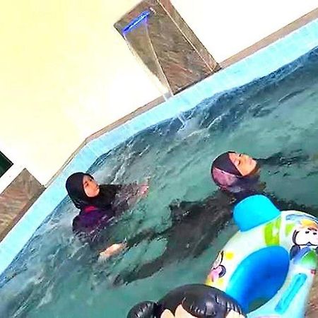 Desaru 16Pax Family With Private Mini Pool & Jacuzzi Kota Tinggi Exterior foto